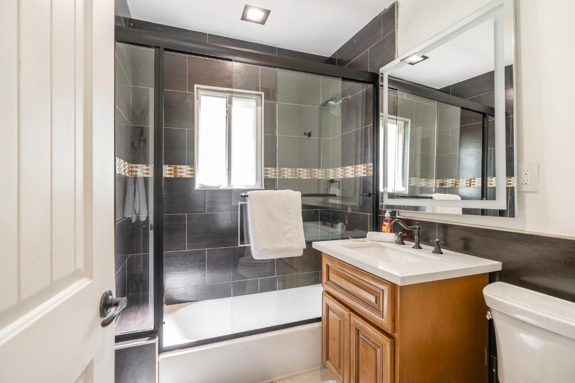 Incredible Suite Near Universal Studios Los Angeles Exterior photo